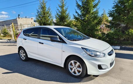 Hyundai Solaris II рестайлинг, 2014 год, 849 000 рублей, 3 фотография