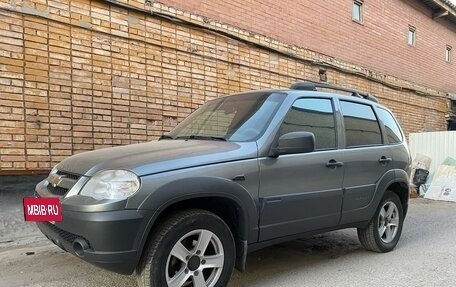 Chevrolet Niva I рестайлинг, 2018 год, 755 000 рублей, 2 фотография