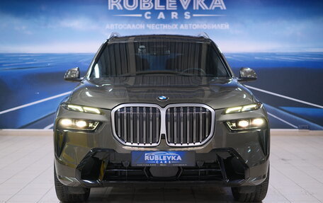 BMW X7, 2023 год, 13 750 000 рублей, 2 фотография