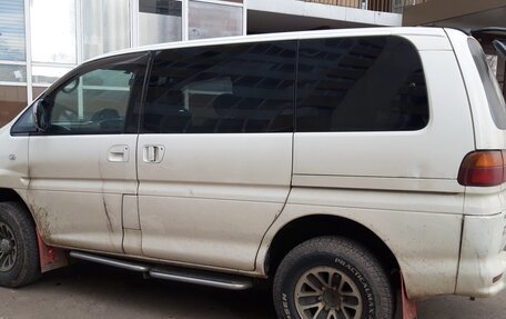 Mitsubishi Delica IV, 1999 год, 1 600 000 рублей, 2 фотография