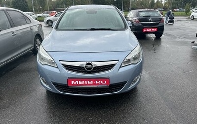 Opel Astra J, 2011 год, 990 000 рублей, 1 фотография