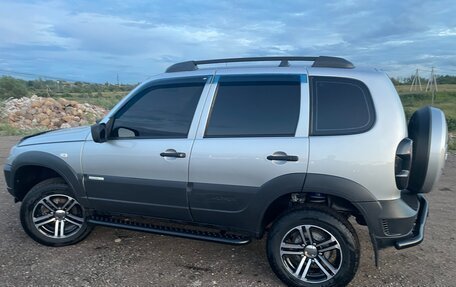 Chevrolet Niva I рестайлинг, 2012 год, 630 000 рублей, 6 фотография