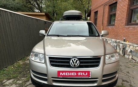 Volkswagen Touareg III, 2004 год, 700 000 рублей, 3 фотография