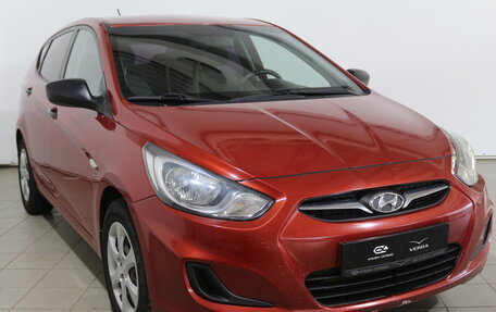 Hyundai Solaris II рестайлинг, 2012 год, 760 000 рублей, 2 фотография