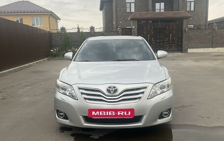 Toyota Camry, 2010 год, 1 550 000 рублей, 4 фотография