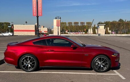 Ford Mustang VI рестайлинг, 2021 год, 3 450 000 рублей, 2 фотография