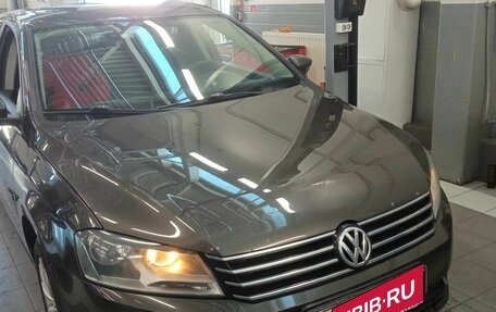 Volkswagen Passat B7, 2012 год, 920 000 рублей, 2 фотография