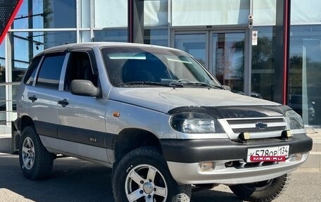 Chevrolet Niva I рестайлинг, 2003 год, 400 000 рублей, 1 фотография