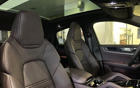 Porsche Cayenne III, 2024 год, 25 930 000 рублей, 27 фотография