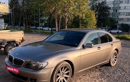 BMW 7 серия, 2005 год, 1 650 000 рублей, 3 фотография