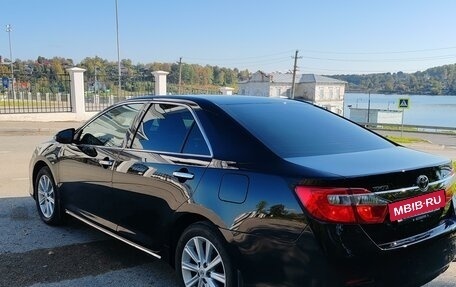 Toyota Camry, 2013 год, 1 950 000 рублей, 3 фотография