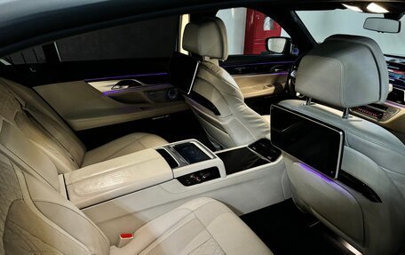 BMW 7 серия, 2016 год, 3 600 000 рублей, 11 фотография