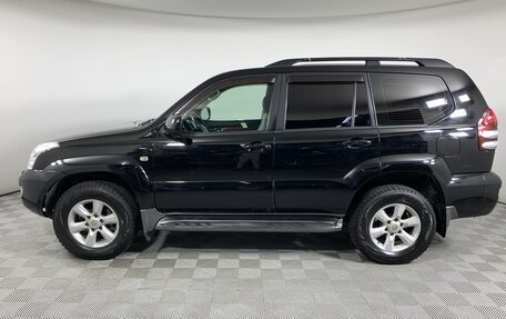 Toyota Land Cruiser Prado 120 рестайлинг, 2006 год, 1 950 000 рублей, 8 фотография