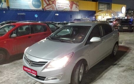 Hyundai Solaris II рестайлинг, 2014 год, 1 000 000 рублей, 1 фотография