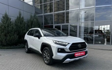 Toyota RAV4, 2024 год, 4 700 000 рублей, 1 фотография