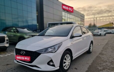 Hyundai Solaris II рестайлинг, 2022 год, 1 730 000 рублей, 17 фотография