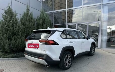 Toyota RAV4, 2024 год, 4 700 000 рублей, 6 фотография