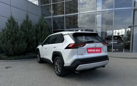 Toyota RAV4, 2024 год, 4 700 000 рублей, 8 фотография