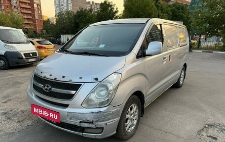 Hyundai Grand Starex Grand Starex I рестайлинг 2, 2010 год, 750 000 рублей, 2 фотография