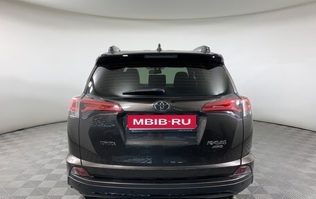 Toyota RAV4, 2019 год, 2 980 000 рублей, 16 фотография