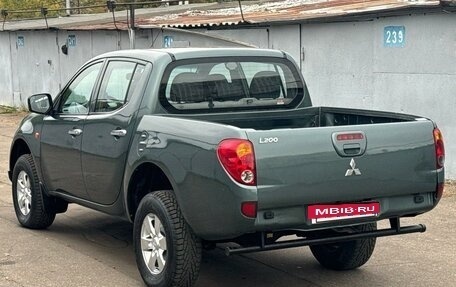 Mitsubishi L200 IV рестайлинг, 2014 год, 2 200 000 рублей, 7 фотография