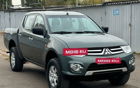 Mitsubishi L200 IV рестайлинг, 2014 год, 2 200 000 рублей, 3 фотография