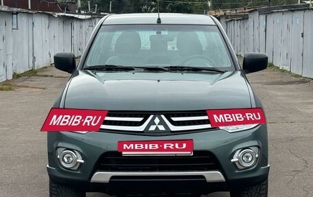 Mitsubishi L200 IV рестайлинг, 2014 год, 2 200 000 рублей, 2 фотография