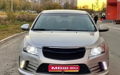 Chevrolet Cruze II, 2011 год, 790 000 рублей, 2 фотография