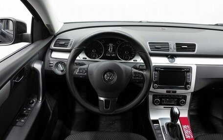 Volkswagen Passat B7, 2011 год, 1 085 000 рублей, 16 фотография