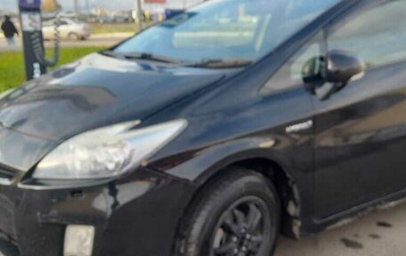 Toyota Prius, 2011 год, 900 000 рублей, 8 фотография