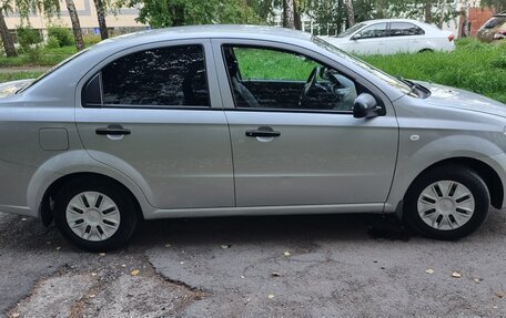 Chevrolet Aveo III, 2010 год, 485 000 рублей, 3 фотография