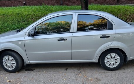 Chevrolet Aveo III, 2010 год, 485 000 рублей, 2 фотография