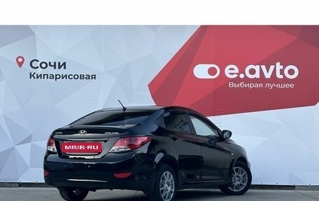 Hyundai Solaris II рестайлинг, 2012 год, 1 000 000 рублей, 6 фотография