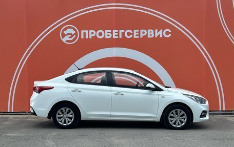 Hyundai Solaris II рестайлинг, 2018 год, 1 230 000 рублей, 4 фотография