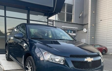 Chevrolet Cruze II, 2010 год, 675 000 рублей, 3 фотография