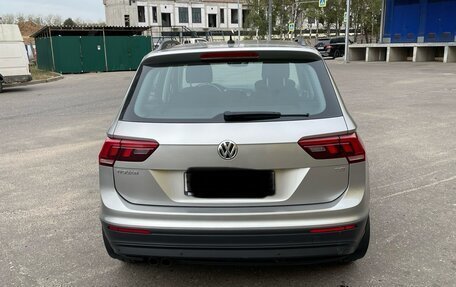 Volkswagen Tiguan II, 2017 год, 2 600 000 рублей, 4 фотография