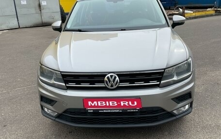 Volkswagen Tiguan II, 2017 год, 2 600 000 рублей, 12 фотография