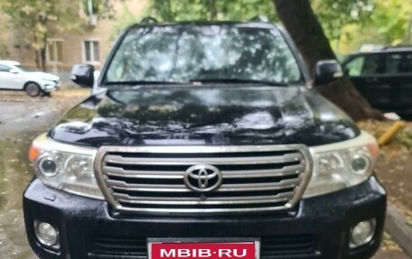 Toyota Land Cruiser 200, 2013 год, 3 600 000 рублей, 1 фотография