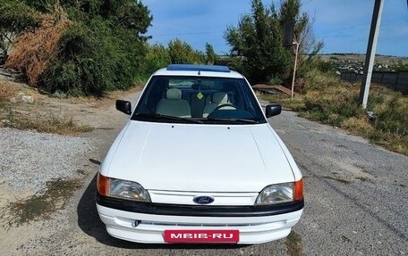 Ford Escort V, 1991 год, 237 000 рублей, 2 фотография