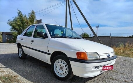 Ford Escort V, 1991 год, 237 000 рублей, 14 фотография