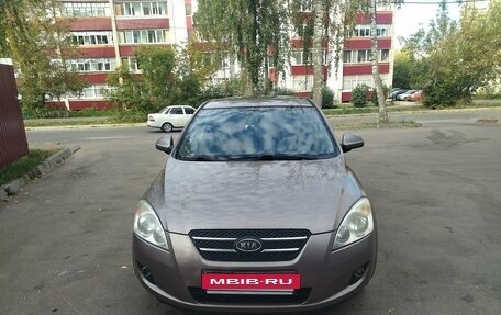 KIA cee'd I рестайлинг, 2009 год, 650 000 рублей, 2 фотография