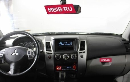 Mitsubishi Pajero Sport II рестайлинг, 2012 год, 1 650 000 рублей, 10 фотография