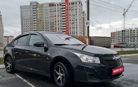 Chevrolet Cruze II, 2013 год, 900 000 рублей, 1 фотография