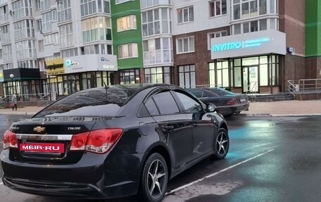 Chevrolet Cruze II, 2013 год, 900 000 рублей, 3 фотография