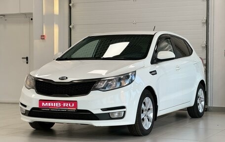 KIA Rio III рестайлинг, 2015 год, 1 075 000 рублей, 1 фотография