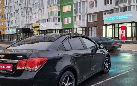 Chevrolet Cruze II, 2013 год, 900 000 рублей, 4 фотография