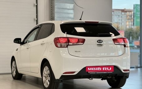 KIA Rio III рестайлинг, 2015 год, 1 075 000 рублей, 6 фотография