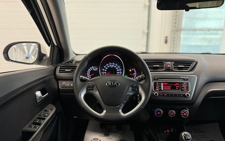 KIA Rio III рестайлинг, 2015 год, 1 075 000 рублей, 21 фотография