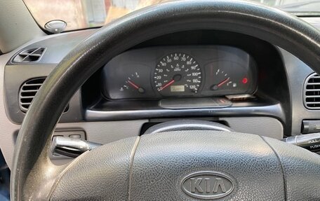 KIA Rio II, 2001 год, 210 000 рублей, 7 фотография