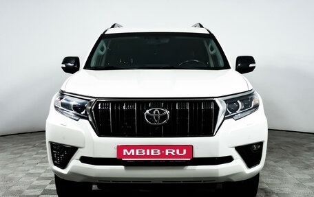 Toyota Land Cruiser Prado 150 рестайлинг 2, 2020 год, 5 780 000 рублей, 2 фотография